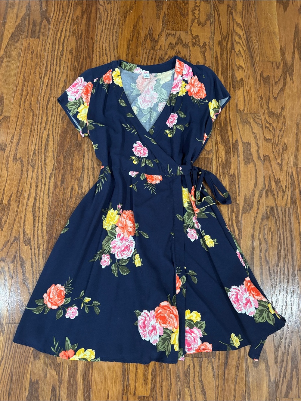 Old Navy, Women’s, Navy Floral Tie-Waist Wrap Dress, Size S